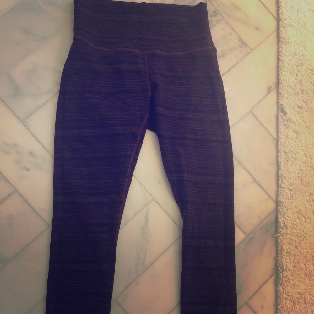 Lululemon size 6 burgundy